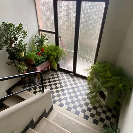 Apartmán With View And Balcony - Near The Metro *