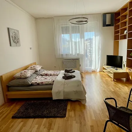 Lejlighed With View And Balcony - Near The Metro *
