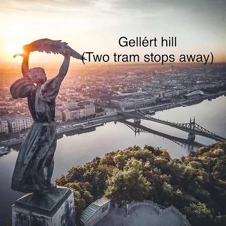 With View And Balcony - Near The Metro * Budapest