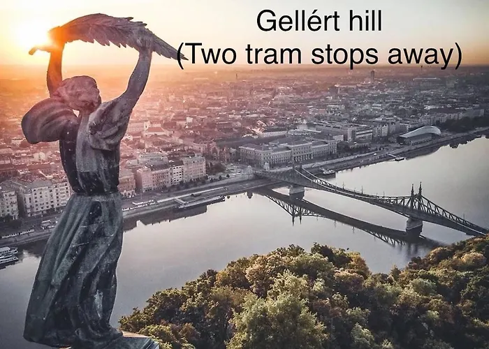 With View And Balcony * בודפשט