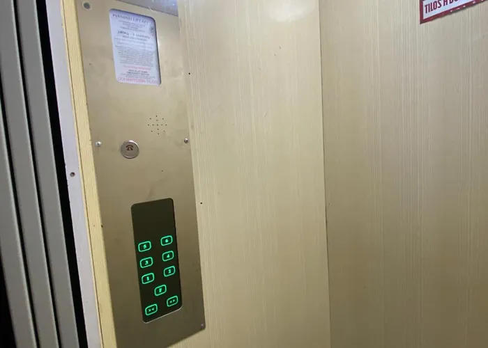 With View And Balcony דירה בודפשט