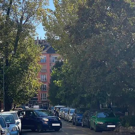 With View And Balcony - Near The Metro Βουδαπέστη