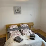 With View And Balcony - Near The Metro * Budapest